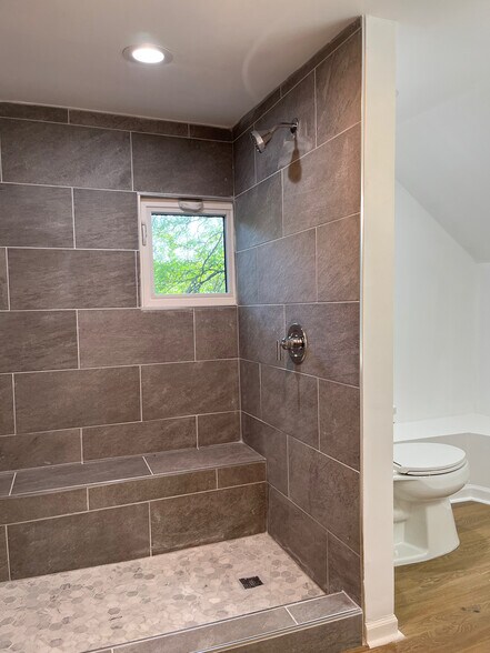 Building Photo - 3800 N Whipple St