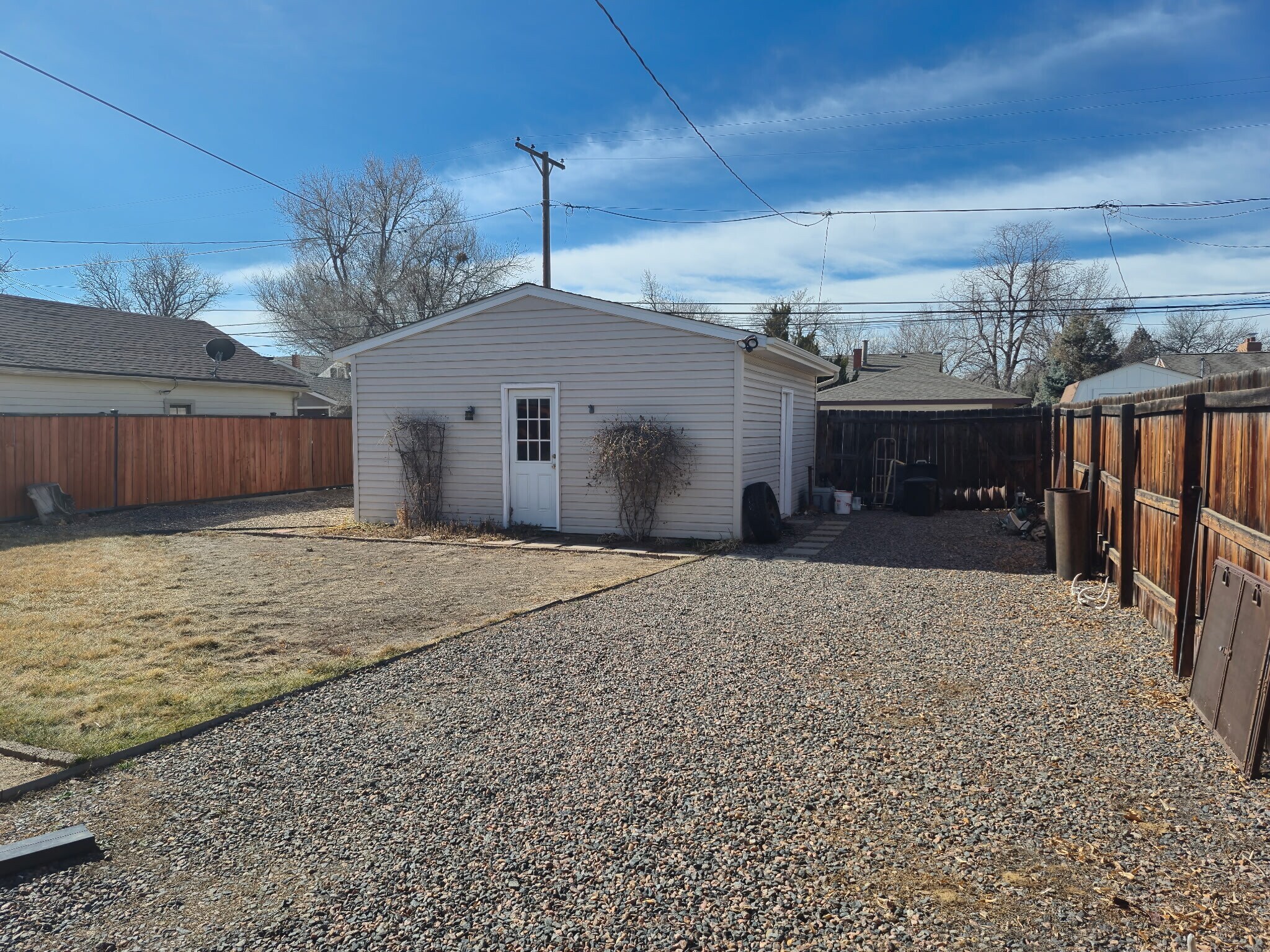 Building Photo - 211 S 6th Ave