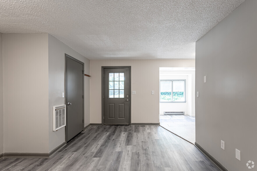 Living Room - Vernon Pines Apartments