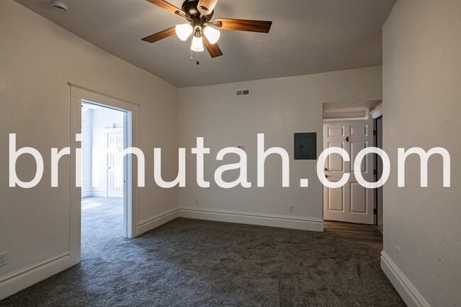 Building Photo - 243 S 300 E