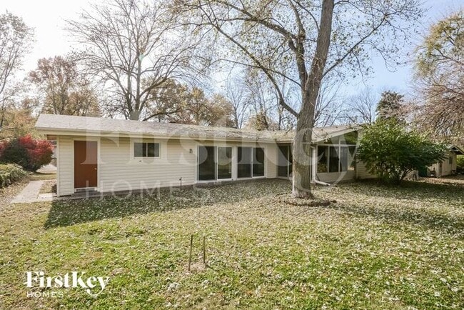 Building Photo - 2405 Brook Dr
