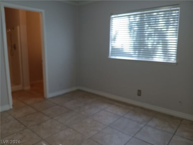 Building Photo - 6221 Peppermill Dr