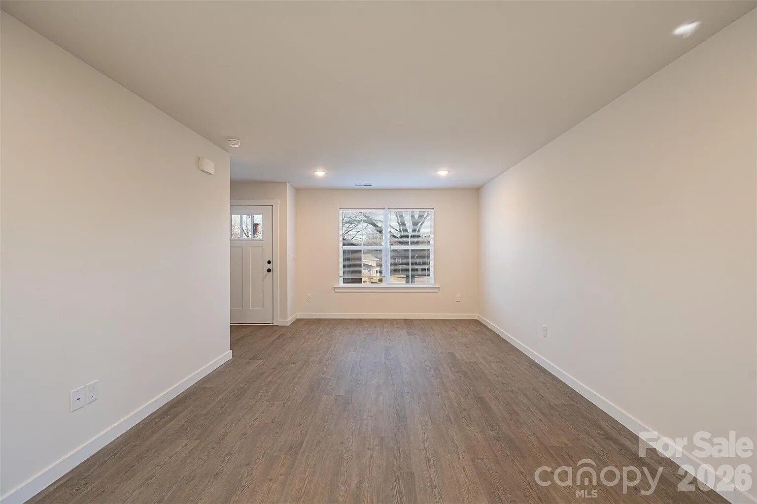 Building Photo - 426 2nd St SW