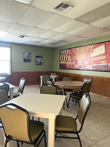 Building Photo - 2551 Emory Dr W