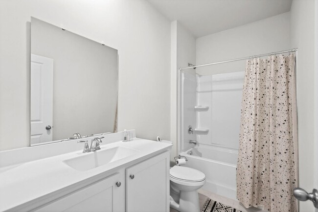 Building Photo - 3927 Nandina Ct