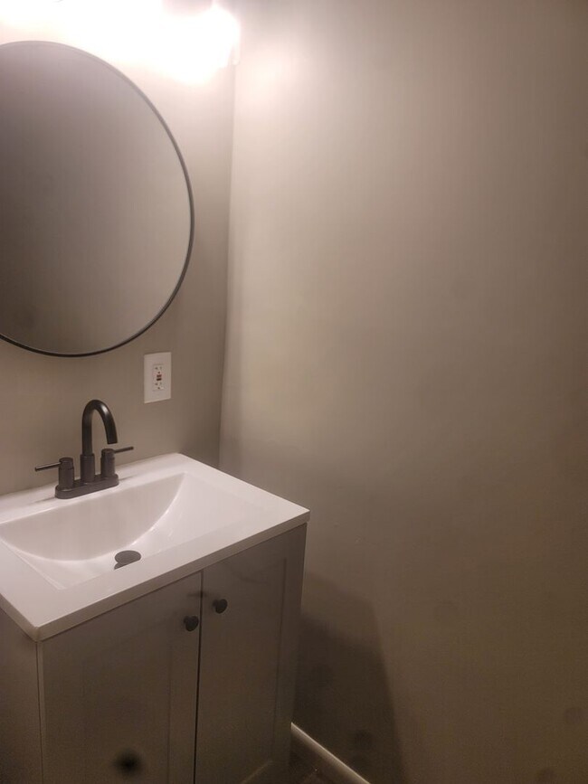 Building Photo - Available This Spring – Reserve Early! - Large SF in North KC