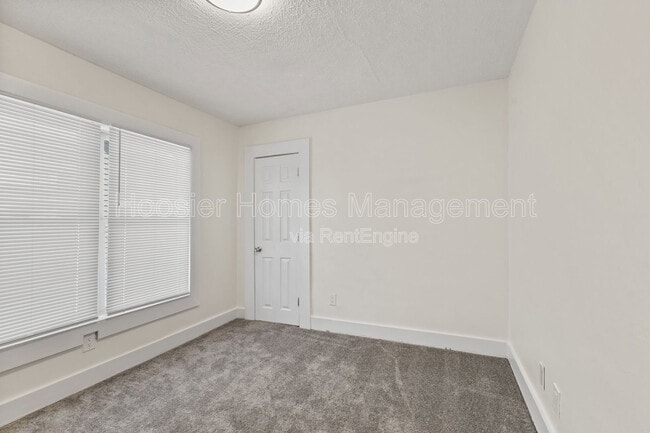 Building Photo - 2920 Ruckle St
