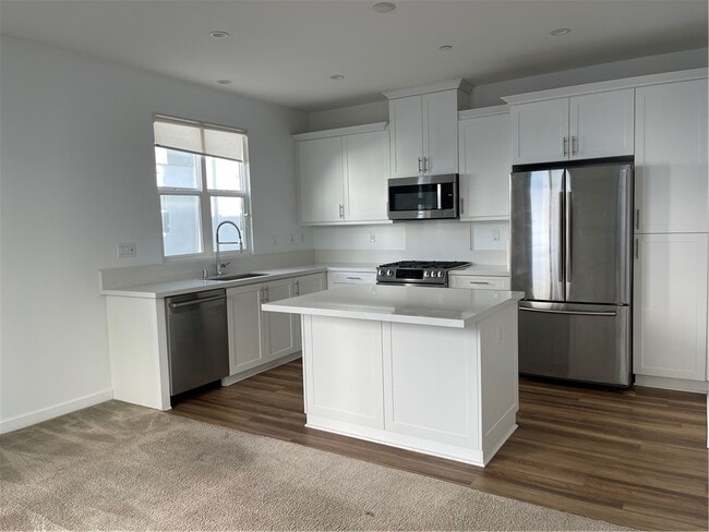 Building Photo - 2320 Synergy