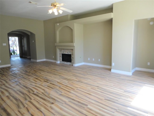 Building Photo - 6247 Piedra Negras Ct