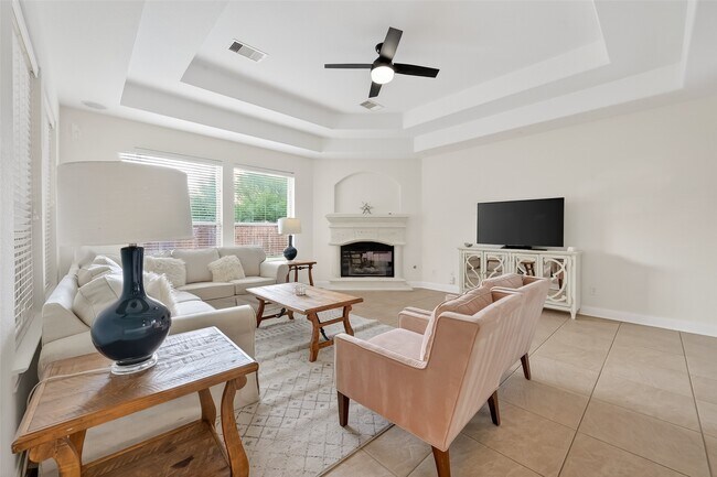 Building Photo - 99 Buck Trail Pl