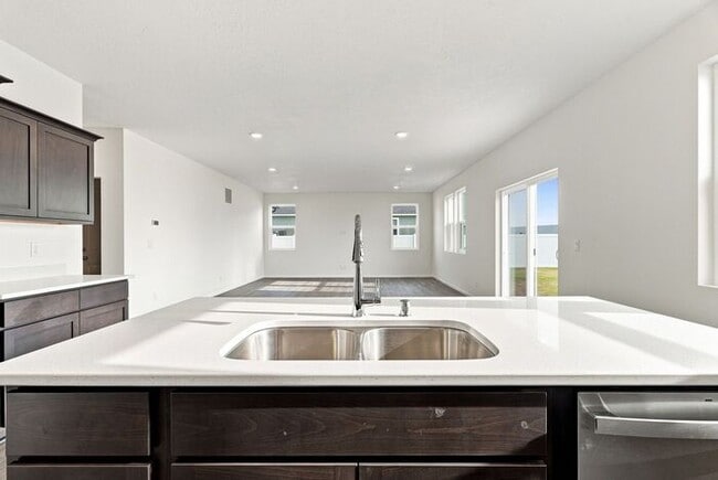 Building Photo - Spacious 5-Bedroom with Loft with 3-Car Garage