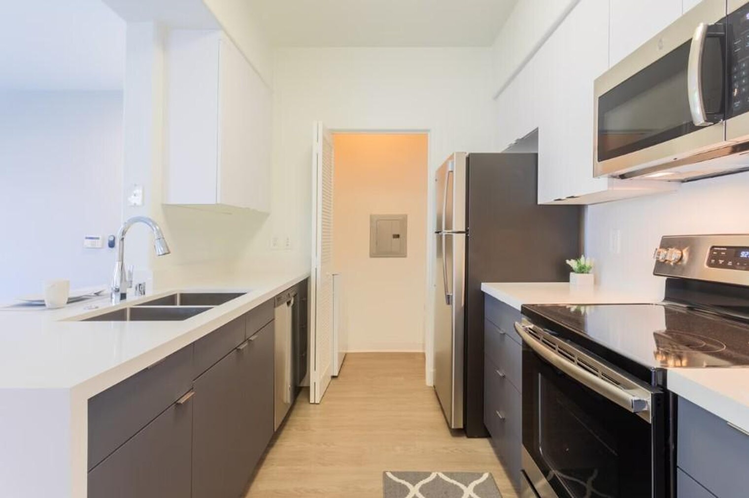 Building Photo - 19608 Pruneridge Ave