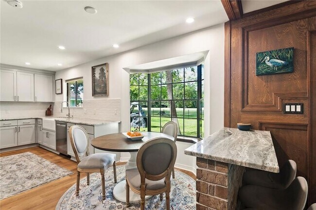 Building Photo - 773 Bocage Ln