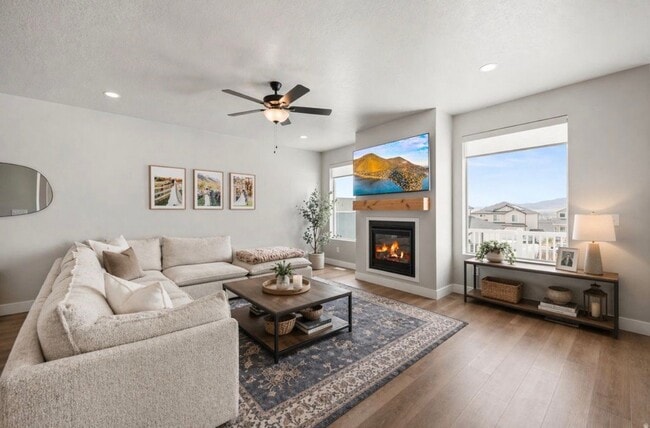 Building Photo - 4109 Mercur Dr