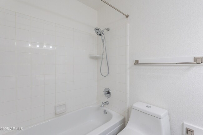 Building Photo - 5950 N 78th St