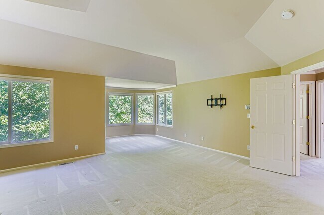 Building Photo - 5bd/2.5ba Sammamish House