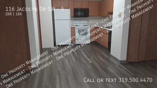 Building Photo - 116 Jacolyn Dr SW