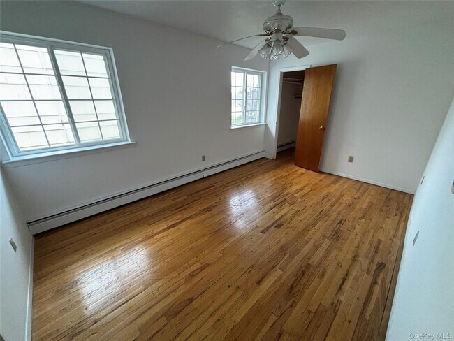 Building Photo - 31 Woodward St