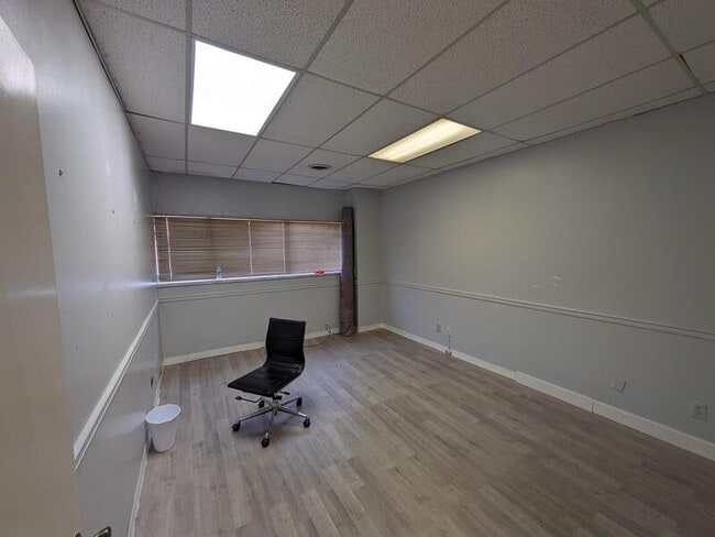 Building Photo - 8315 1st Ave N
