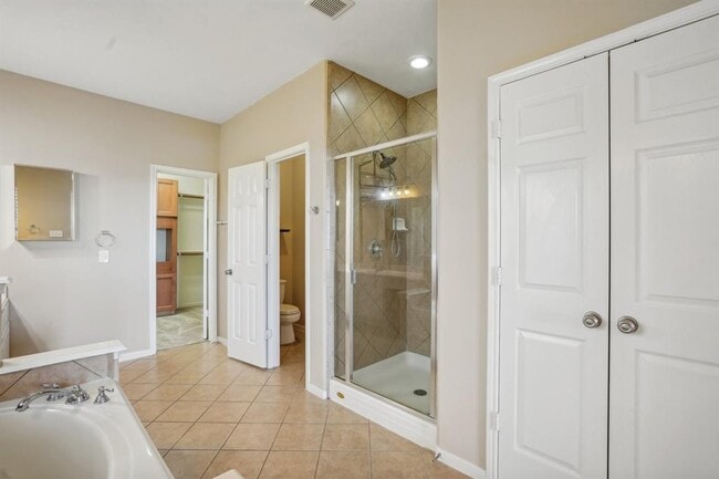Building Photo - 14027 Mohave Way Dr
