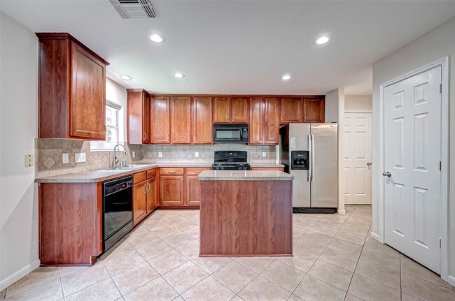 Building Photo - 5127 Birch Manor Ln