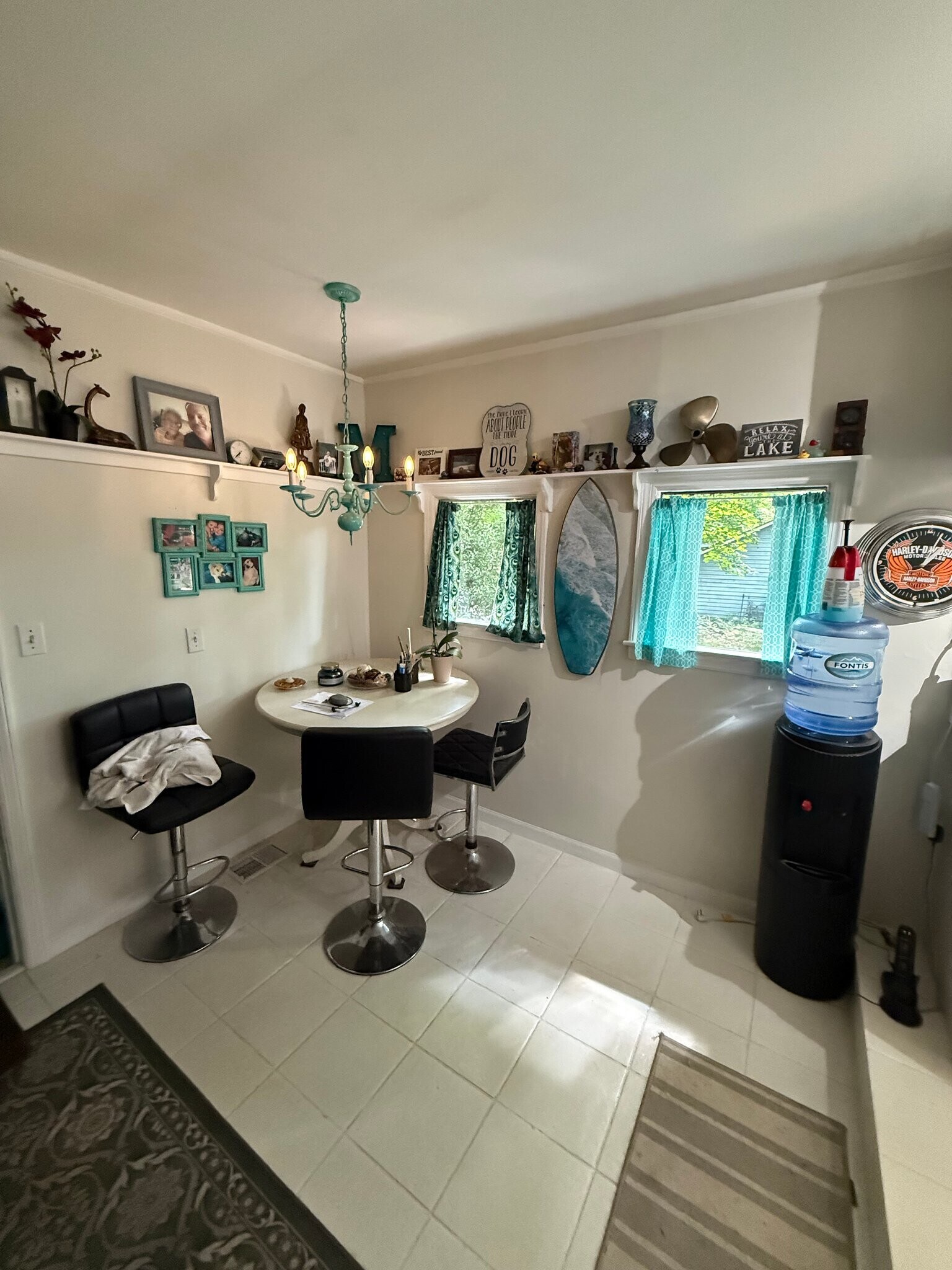 Building Photo - 4650 Ridge Dr
