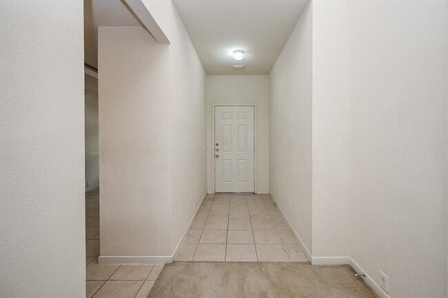 Building Photo - 20015 Cypresswood Springs