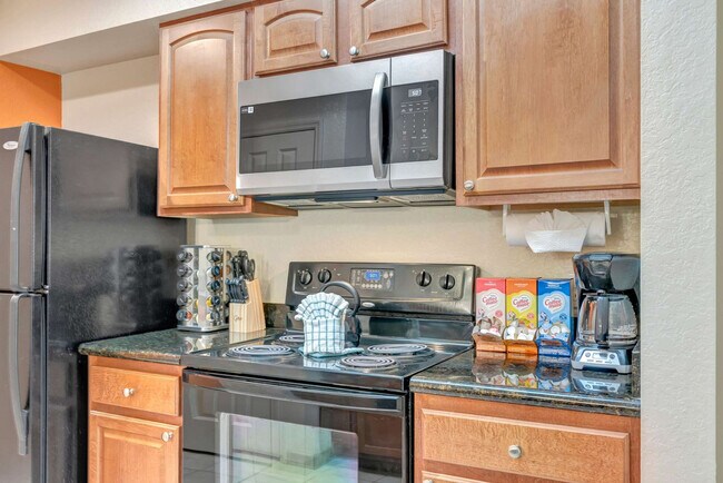 Building Photo - 8101 Resort Village Dr