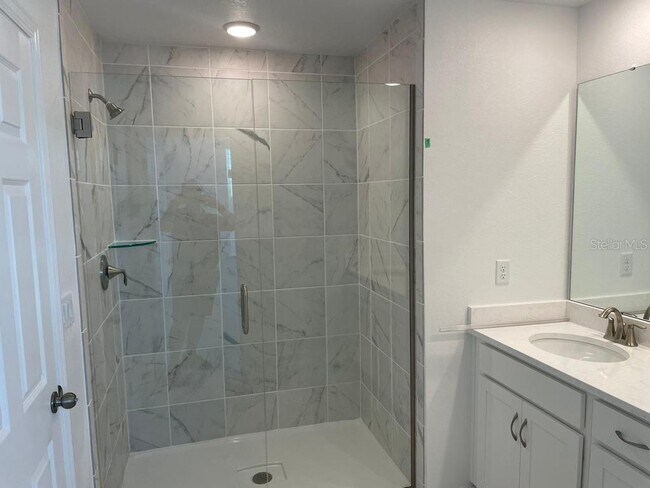 Building Photo - 11570 Buoy Pointe Pl