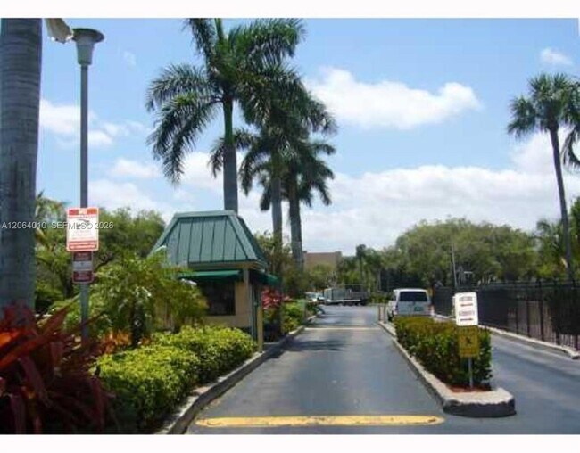 Building Photo - 8400 SW 133rd Avenue Rd