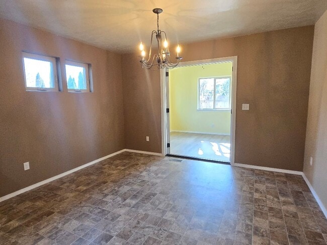 Building Photo - Lovely Meridian Home