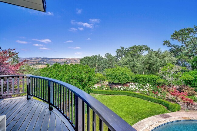 Building Photo - Welcome to Your Luxurious Napa Valley Retr...