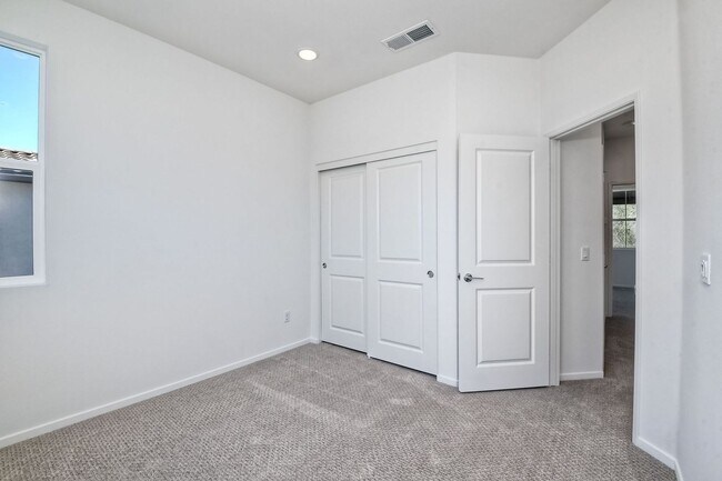 Building Photo - New 3 Story Townhome Available Now!