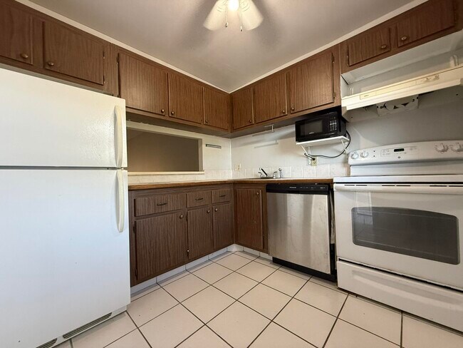 Primary Photo - 12009 Poinciana Blvd