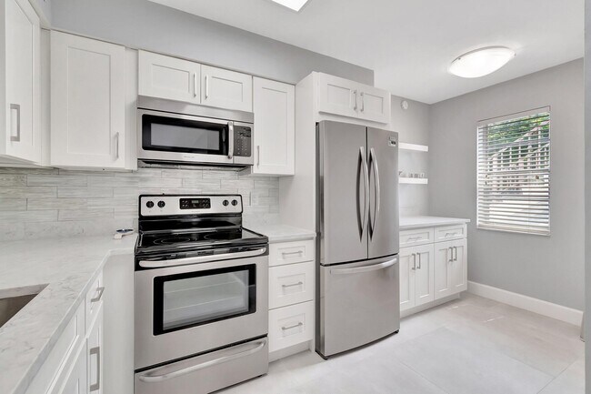 Building Photo - 14895 Builtmore Way