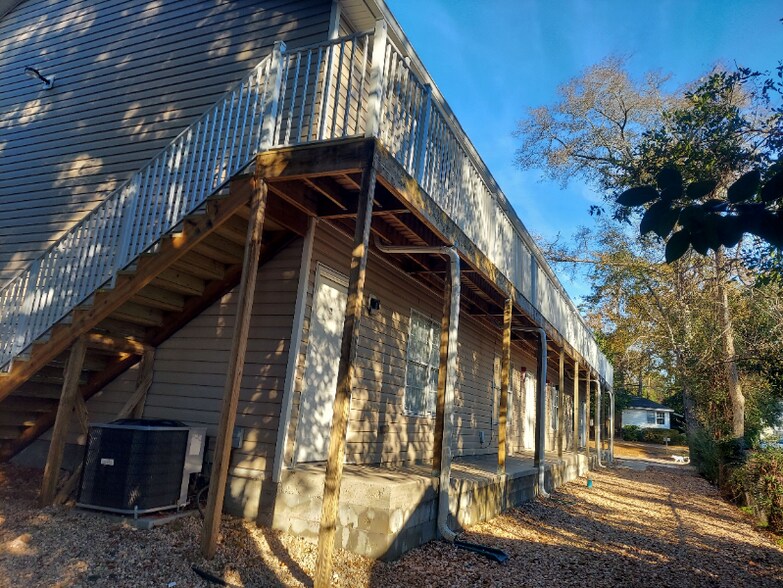 Building Photo - 1329 Nylic St