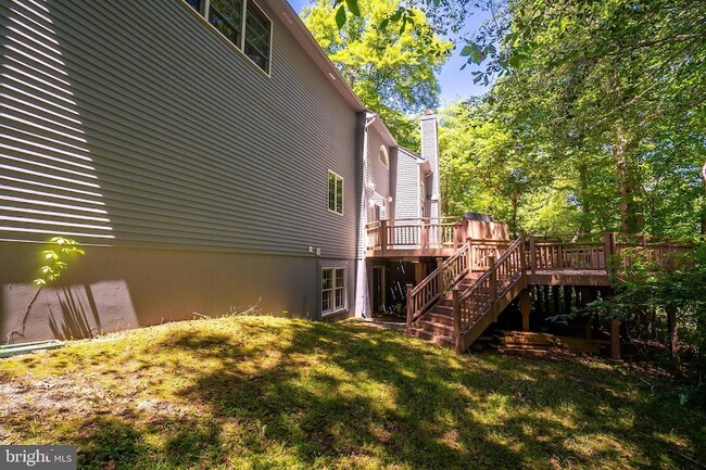 Building Photo - 16 Cliffview Ct