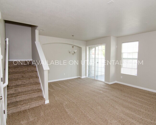 Building Photo - 1054 W 70 N