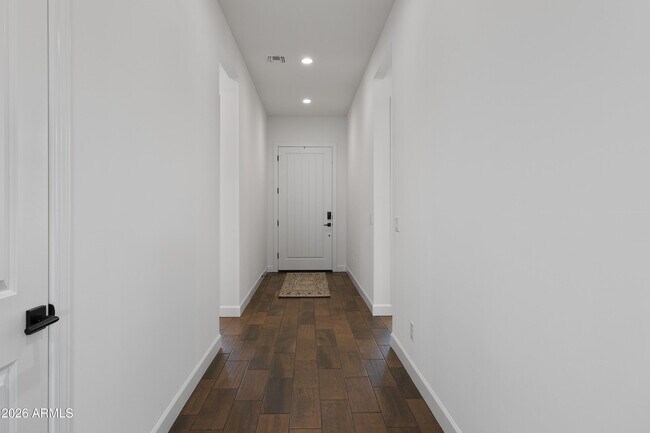 Building Photo - 17177 W Edinburg St