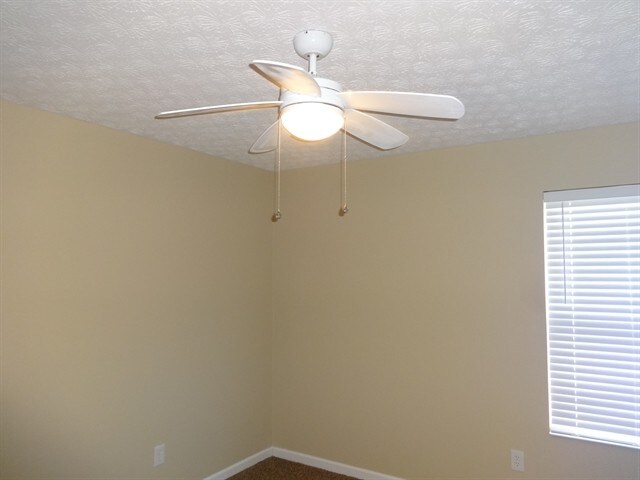 Building Photo - 5116 Sand Ct