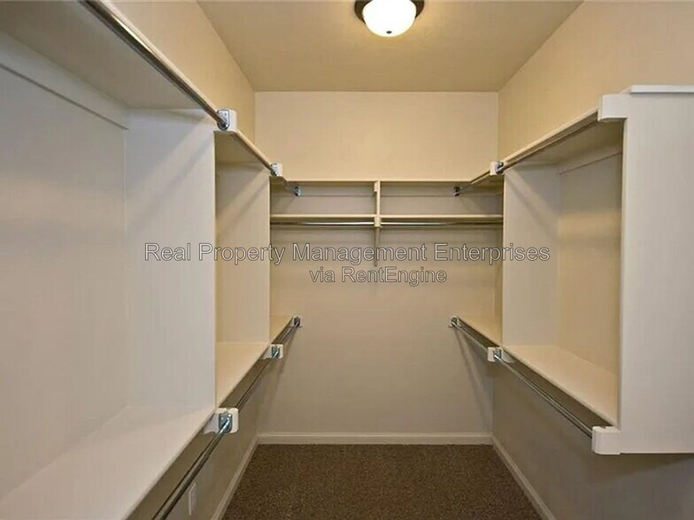 Building Photo - 18508 Maidstone Ln