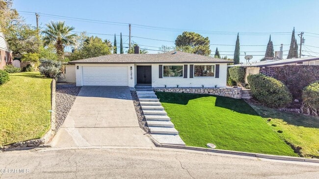 Building Photo - 1210 La Cruz Dr