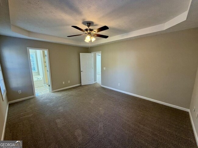 Building Photo - 209 Hunt Club Cir