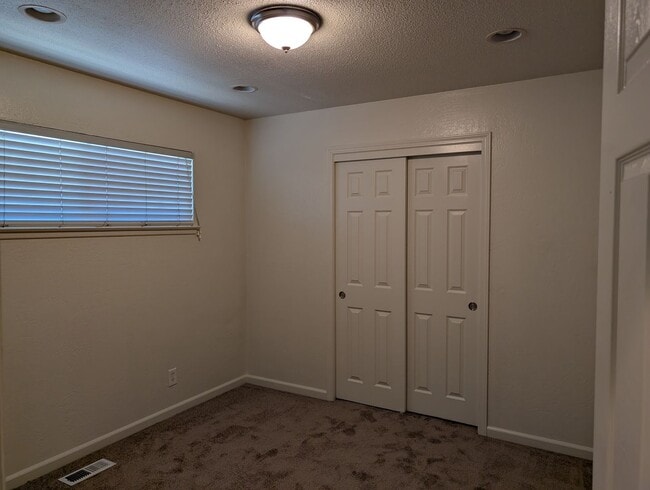 Building Photo - Updated home featuring a nice floor plan a...