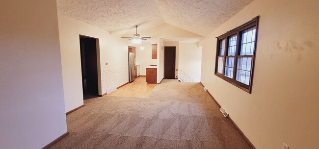 Building Photo - 8578 Kirsch Rd