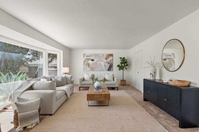 Building Photo - 700 S Yorba St