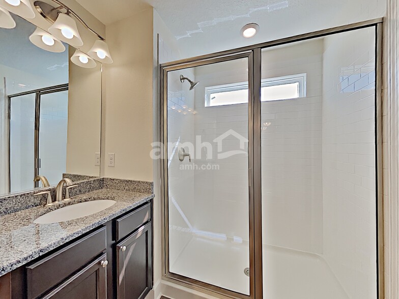 Building Photo - 4807 Reisswood Lp