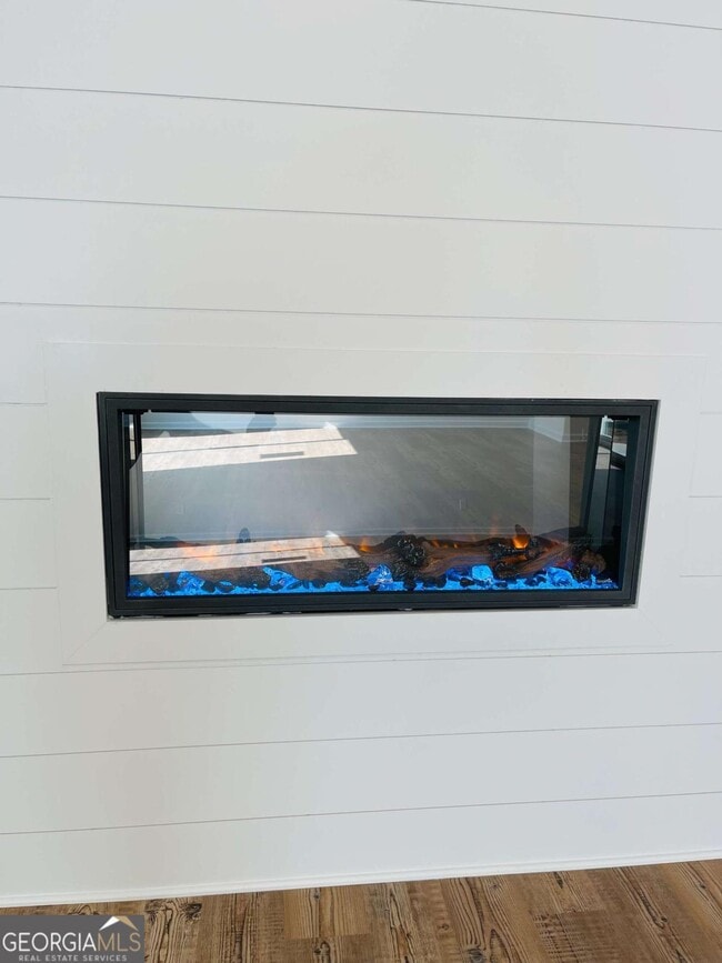 Building Photo - 160 Founders Dr