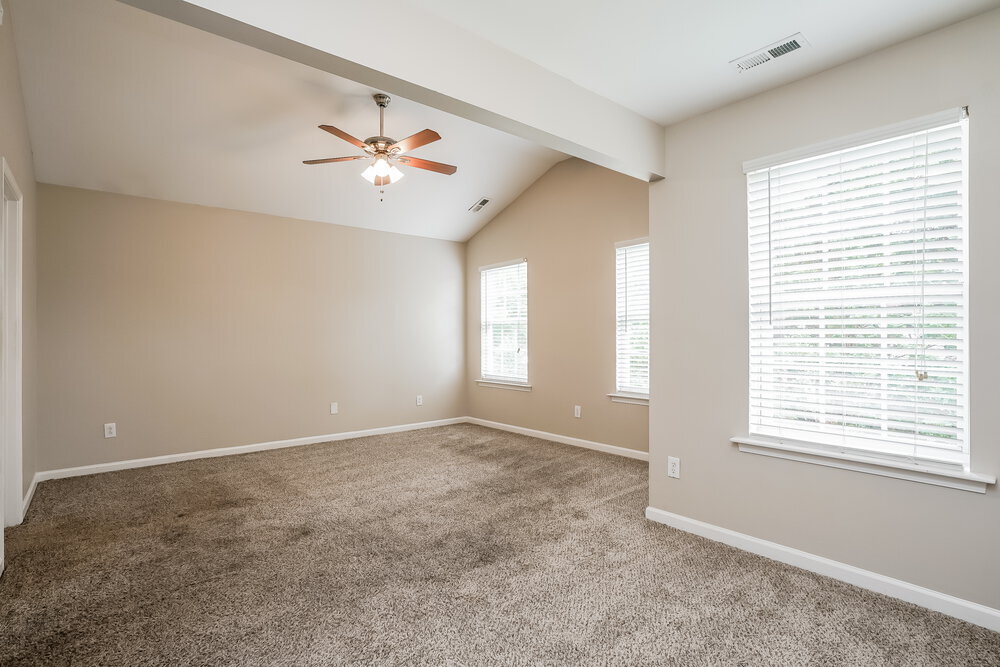 Building Photo - 5405 Kissimmee Ln