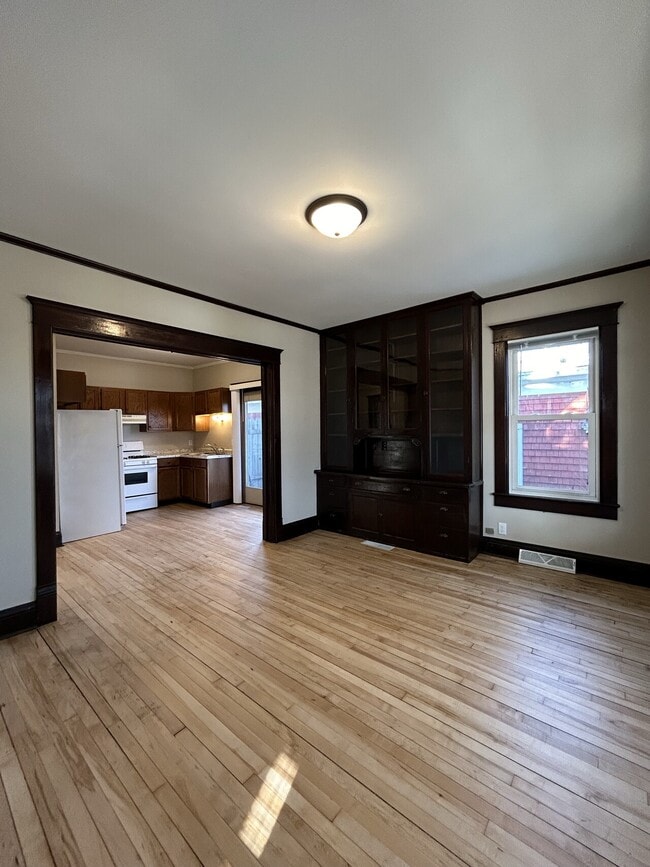 Building Photo - 800 Portage St